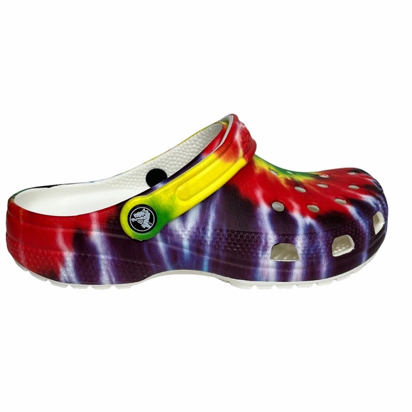 Crocs Classic Women’s Tie Dye Clogs Size 6/Mens 4 Multicolor Water Friendly - Picture 2 of 13